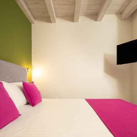 The Room Ortigia Syracuse Екстер'єр фото